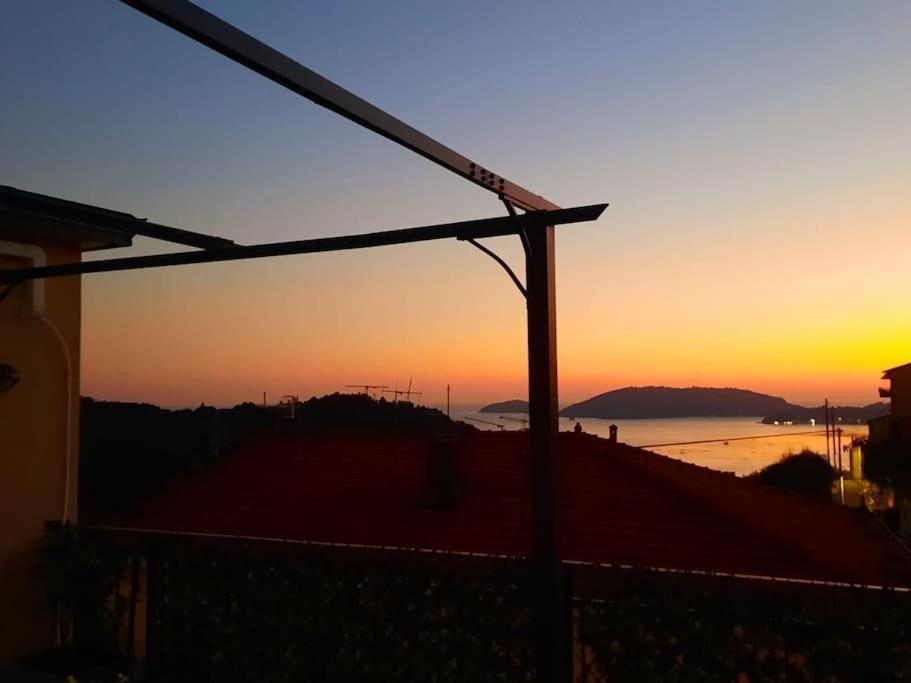 La Terrazza Sul Golfo Dei Poeti Con Vista Mare Leilighet Pitelli Eksteriør bilde